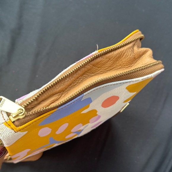 Fossil Colorful Abstract Crossbody Bag - Picture 10 of 11